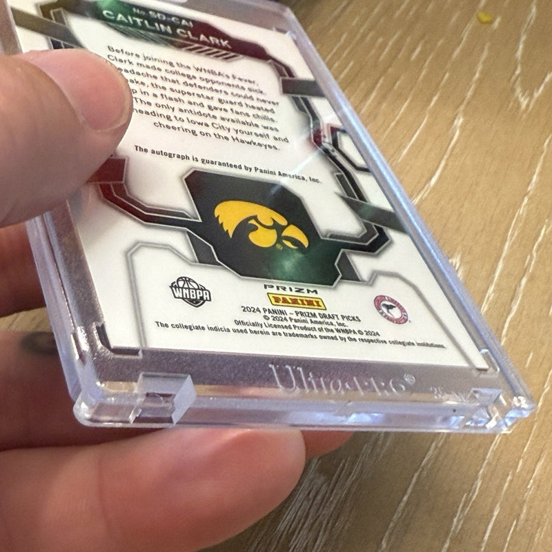 PANINI PRIZM DRAFT PICKS AUTOgraph CAITLIN CLARK ROOKIE RC Signing Numbered /25