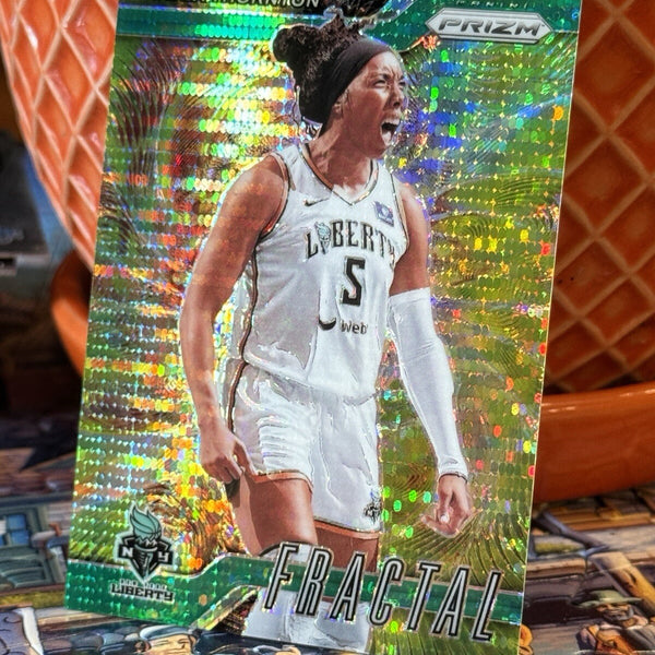 Kayla Thornton 2024 Panini Prizm WNBA Fractal clark numbered Pulsar Prizm /25