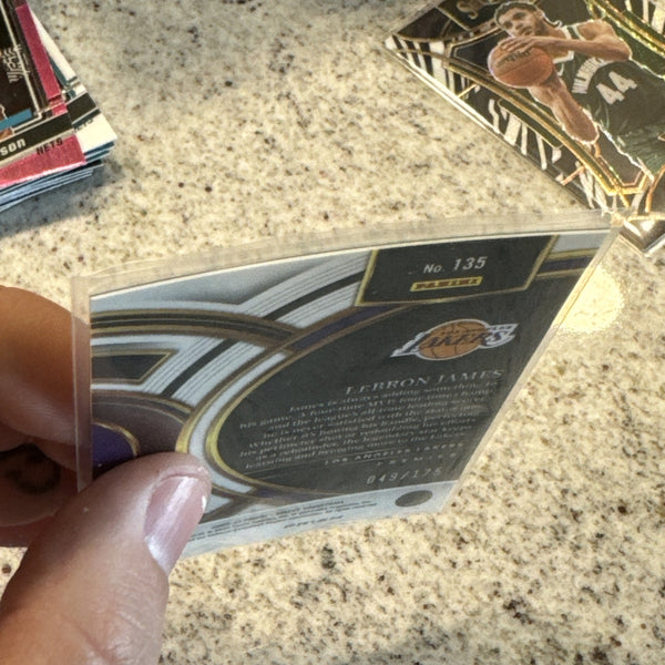 2023-24 Select NBA Lebron James #135 Purple Flash Prizm #’d /175 Premier Level